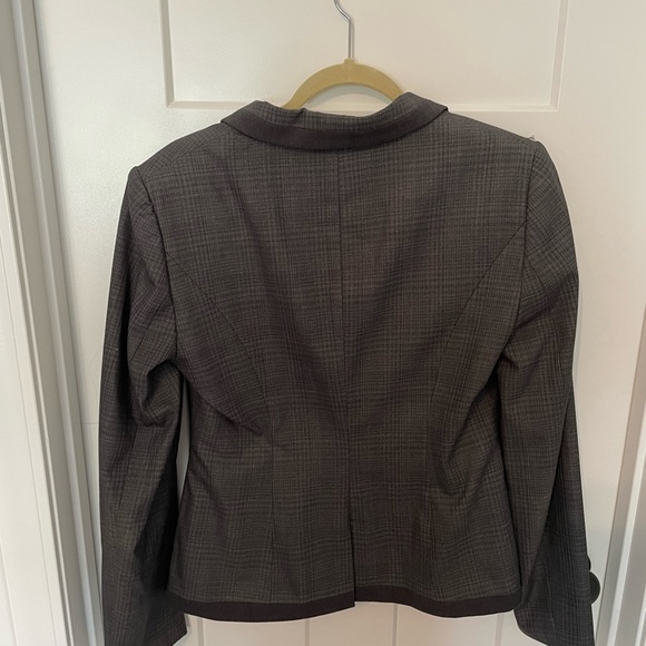 The Limited women’s blue blazer size medium - Picture 4 of 4